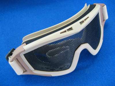 Red Star Wire Mesh Adjustable Goggles tan